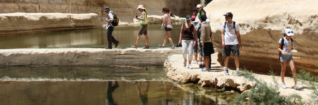 cropped-group-mitzpe-ramon-crater-water-e1447205966310.jpg